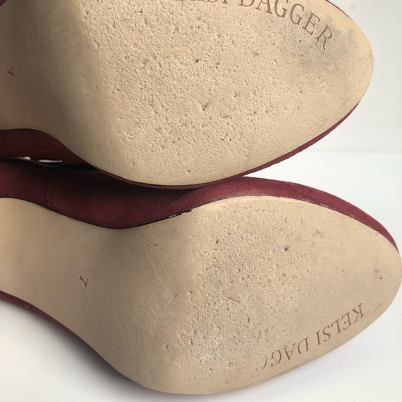 Burgundy Suede booties , Kesli Dagger, size 7 - Picture 4 of 5